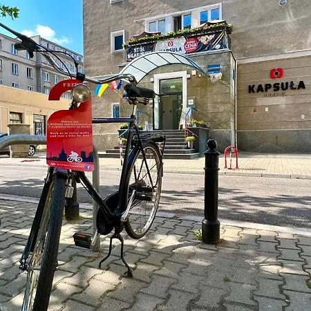 Kapsuła Hostel Warszawa-2